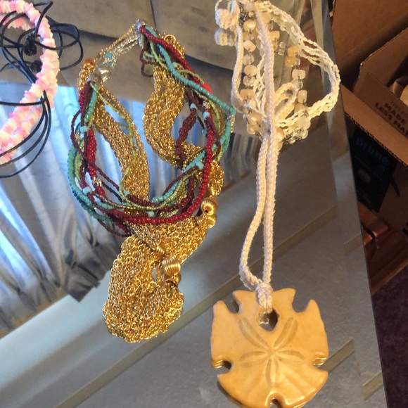 Set of (10) Vintage Necklaces - Picture 13 of 17